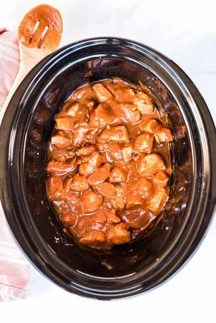 https://heydonna.com/wp-content/uploads/2023/07/slow-cooker-honey-garlic-chicken-11-of-29-735x1101.jpg